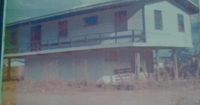 Antiga Prefeitura construída em 1969, próximo ao quartel da PM no 5° Bec. Fonte: Grupo Memória Vilhenense