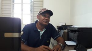 Edson se emociona ao se lembrar do estradão. Foto: Luciana Pereira